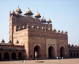 Buland Darwaza